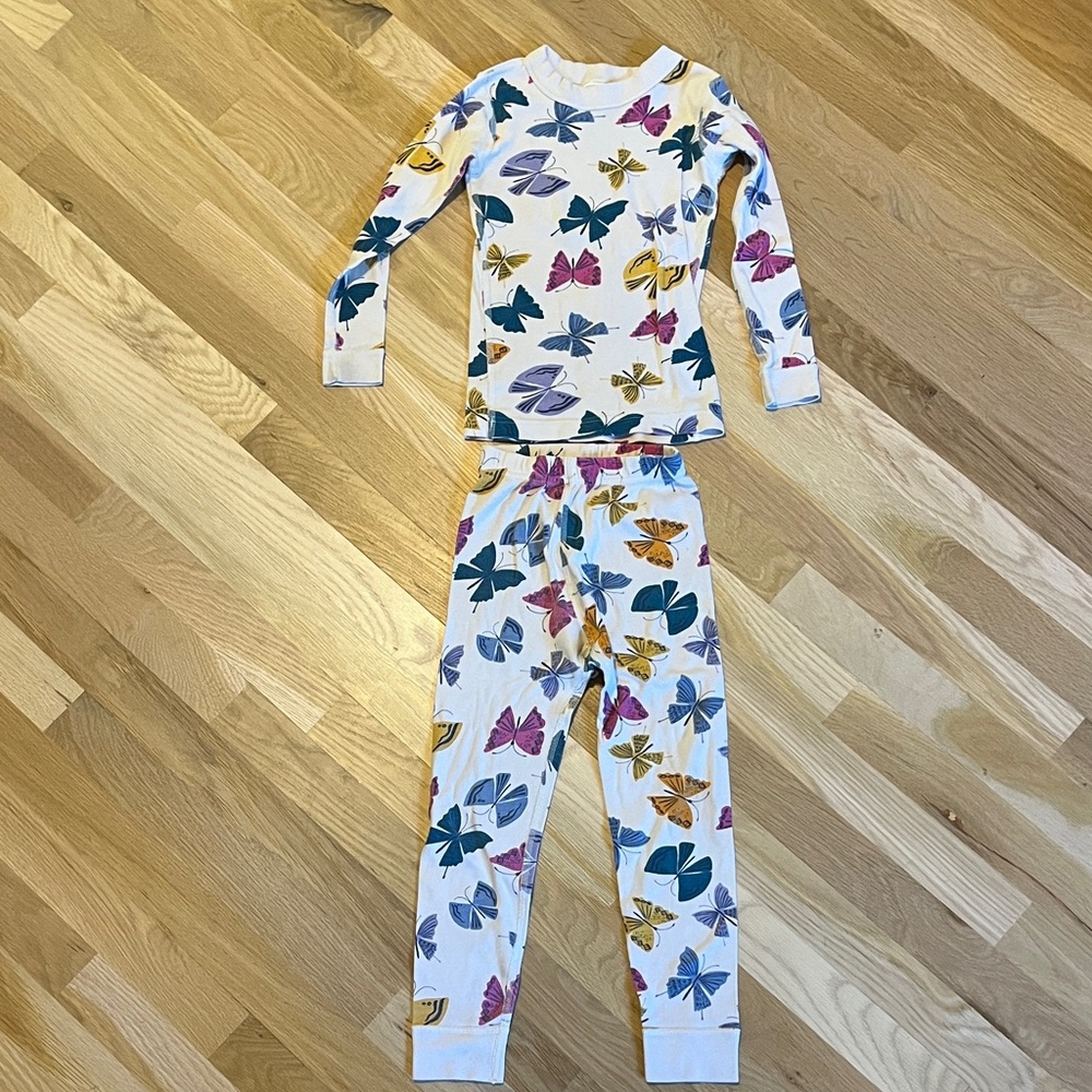 Hanna Andersson Multicolor Butterfly Kids Pajama Set size 5 / 110